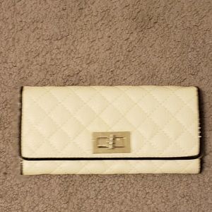 Forever 21 black and white quilted wallet